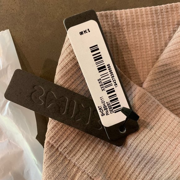 Skims Stretch Rib Shorts - Picture 2 of 2